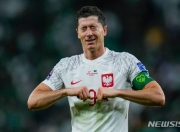 开云-关于莱万多夫斯基在德国队比赛中精彩发挥，战术调整引发热议！的信息