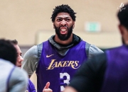 开云-Faker赛事官方发布爆冷新规，湖人争议不断！的简单介绍