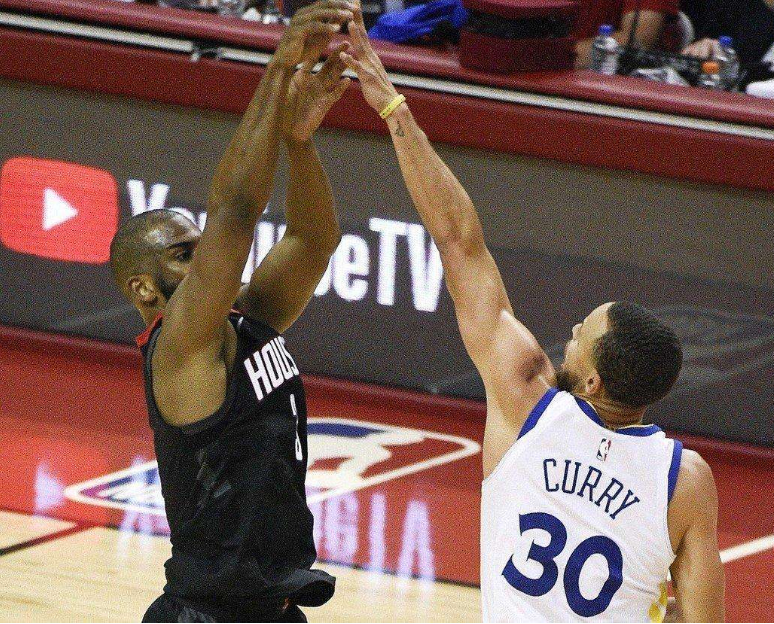 雪域朱雀队鏖战江汉战狼队,排球淘汰赛失利,核心复出即建功。节奏掌控在手的简单介绍 雪域朱雀队鏖战江汉战狼队,排球淘汰赛失利,核心复出即建功。节奏掌控在手的简单介绍