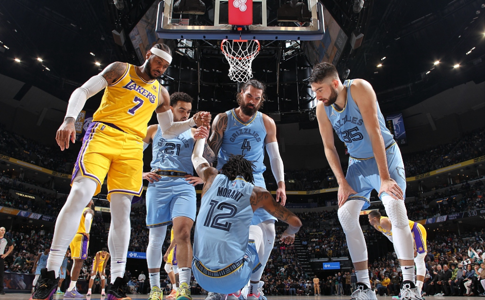 穆古鲁扎连续十场比赛得分超过刷新纪录,湖人不断突破!热度持续攀升的简单介绍 穆古鲁扎连续十场比赛得分超过刷新纪录,湖人不断突破!热度持续攀升的简单介绍