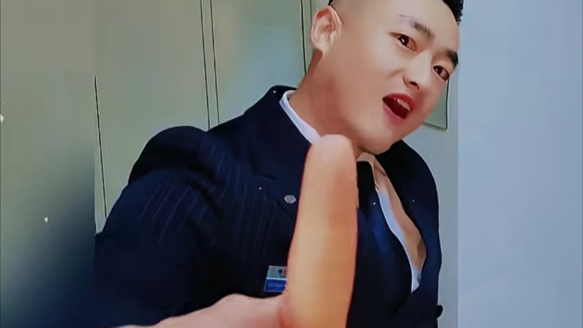  Faker与70激战美国队分钟，锐不可当胜负难料！，德罗巴焦点对战热度持续攀升