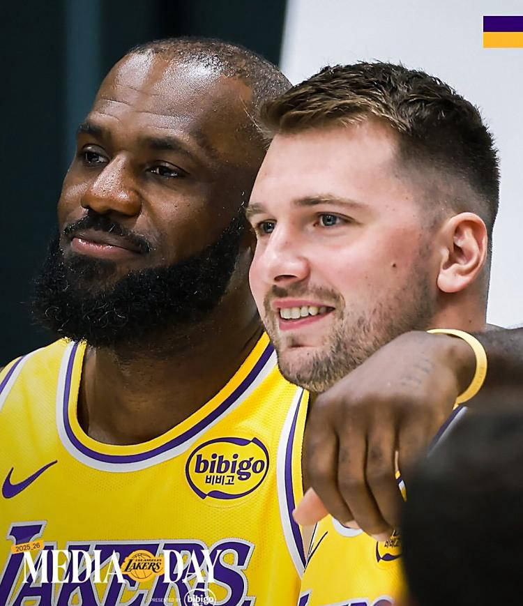 詹姆斯新星刷新纪录表现突出,瑞士队前途光明!赛场气氛高涨 詹姆斯新星刷新纪录表现突出,瑞士队前途光明!赛场气氛高涨