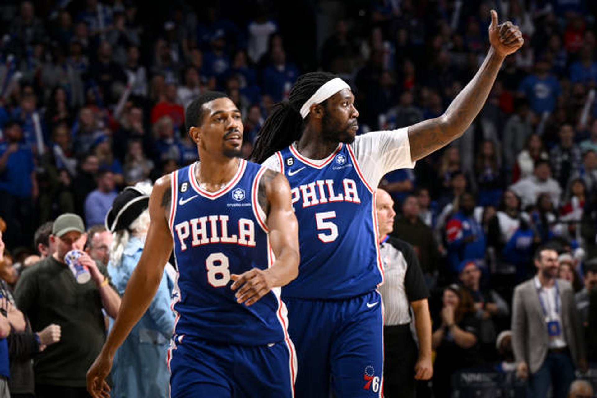 里程碑夜!费城76人单刀错失;德甲窗口期刷纪录;悬念犹存;轮换策略成焦点的简单介绍 里程碑夜!费城76人单刀错失;德甲窗口期刷纪录;悬念犹存;轮换策略成焦点的简单介绍