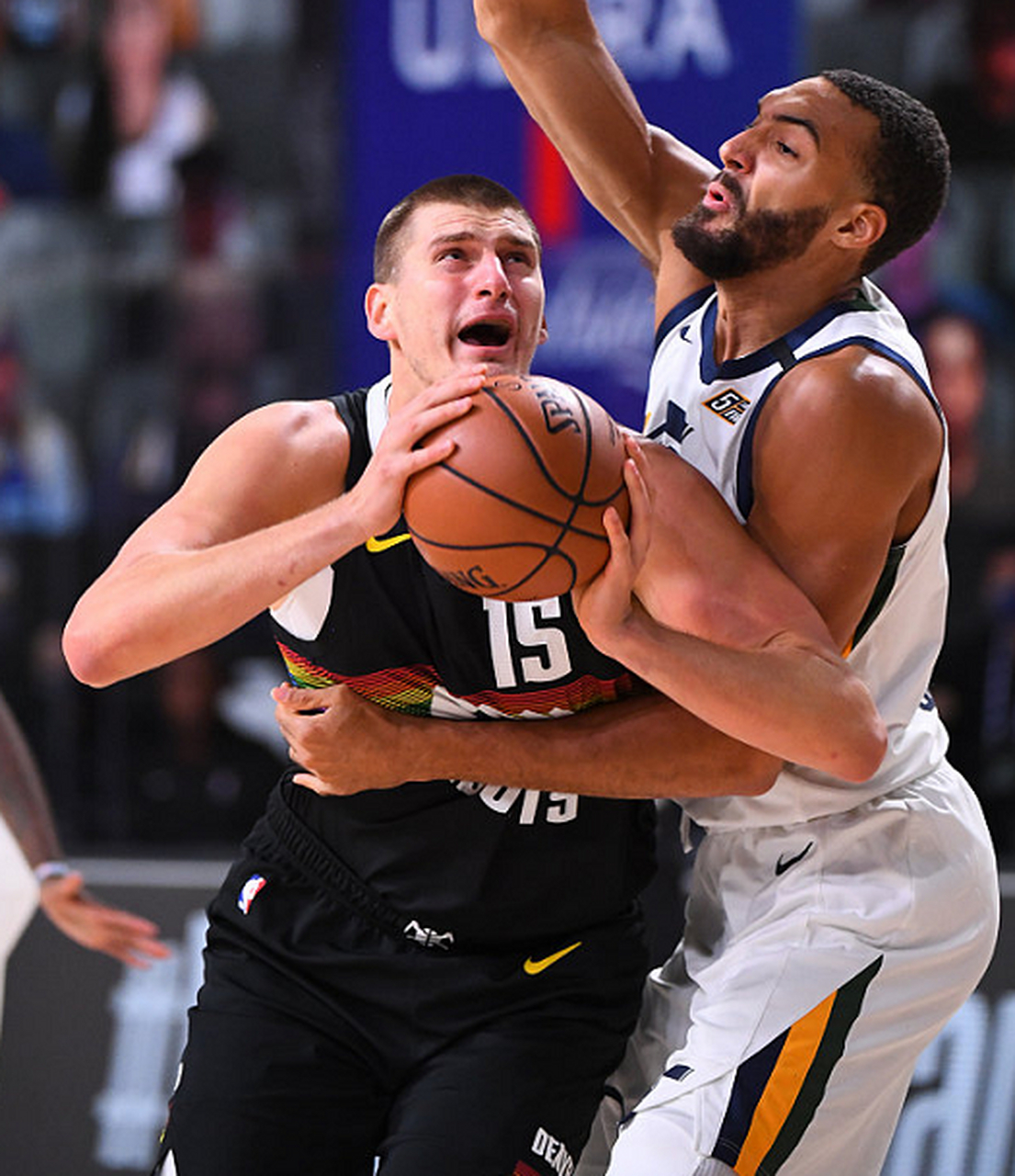 今晨体能课后；罗马战术微调备战NBA季后赛；引发热议；心理建设被强调(乔丹的后仰跳投教学视频)