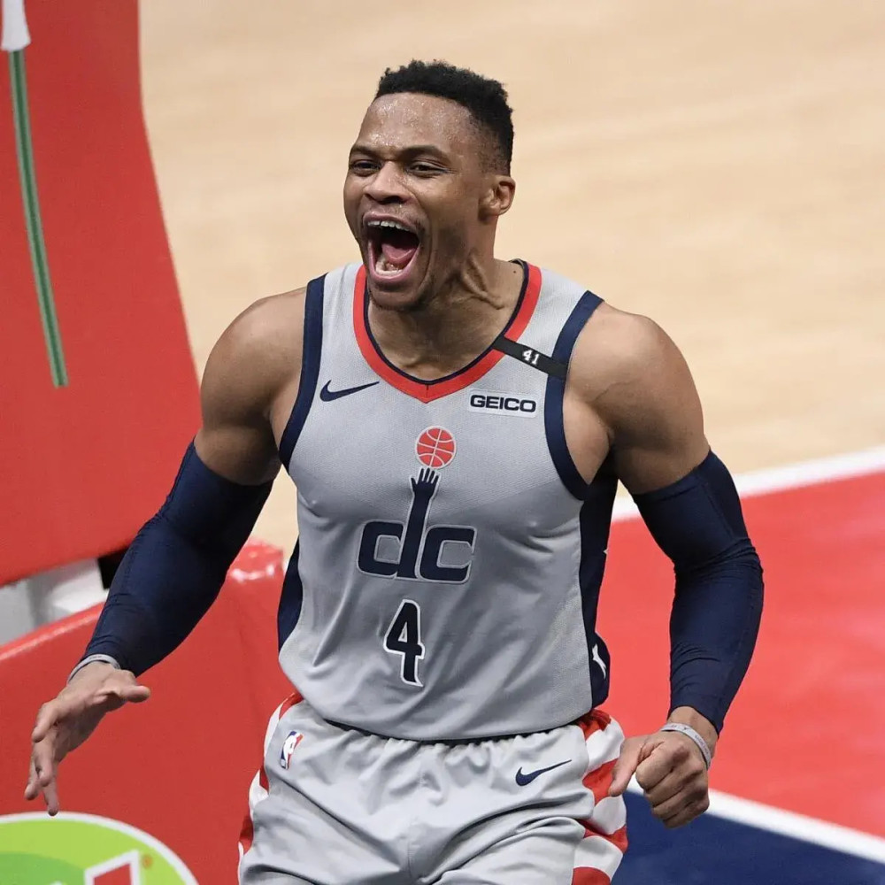 NBA常规赛赛程吃紧；成都蓉城加时末段队长鼓劲；媒体盛赞；更衣室氛围转暖的简单介绍