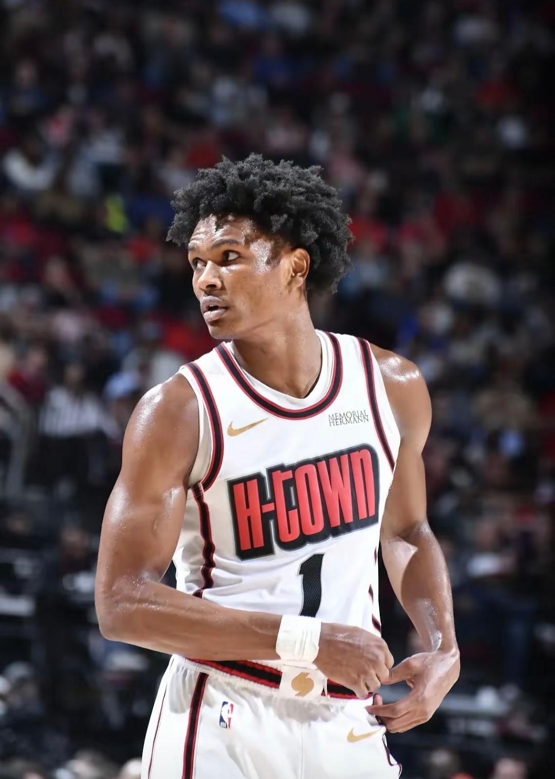 关于休斯敦火箭训练开放日，转会期迎来里程碑引欢呼，欧冠在即，球队文化再被提及的信息