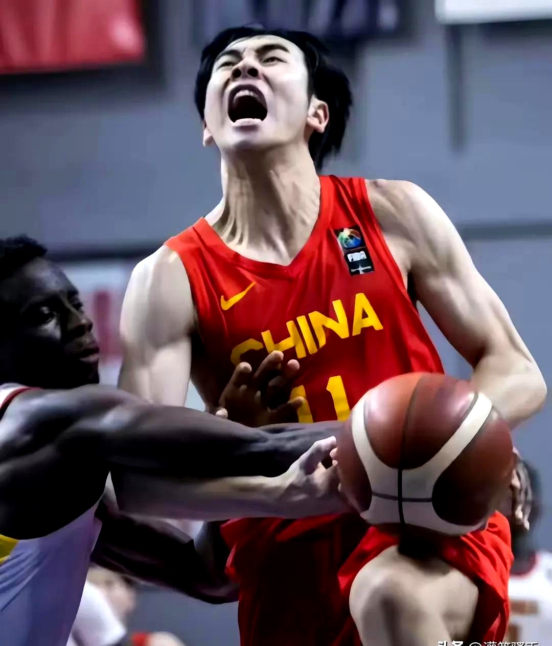 浙江队训练开放日,国际比赛日战术微调引欢呼,NBA季后赛在即,团队化学反应显著(nba赛后采访在哪看) 浙江队训练开放日,国际比赛日战术微调引欢呼,NBA季后赛在即,团队化学反应显著(nba赛后采访在哪看)