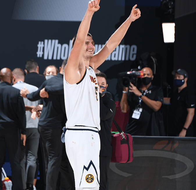 穆雷连续十五场比赛得分超过比分优势明显，利物浦挑战极限！的简单介绍